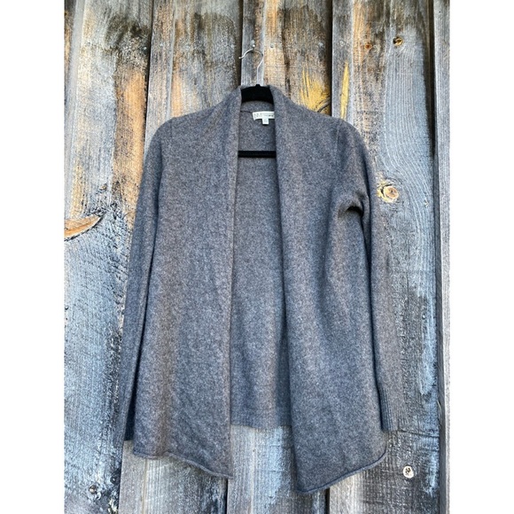 Neiman Marcus Sweaters - NEIMAN MARCUS 100% cashmere grey long sleeve open front cardigan sweater XS